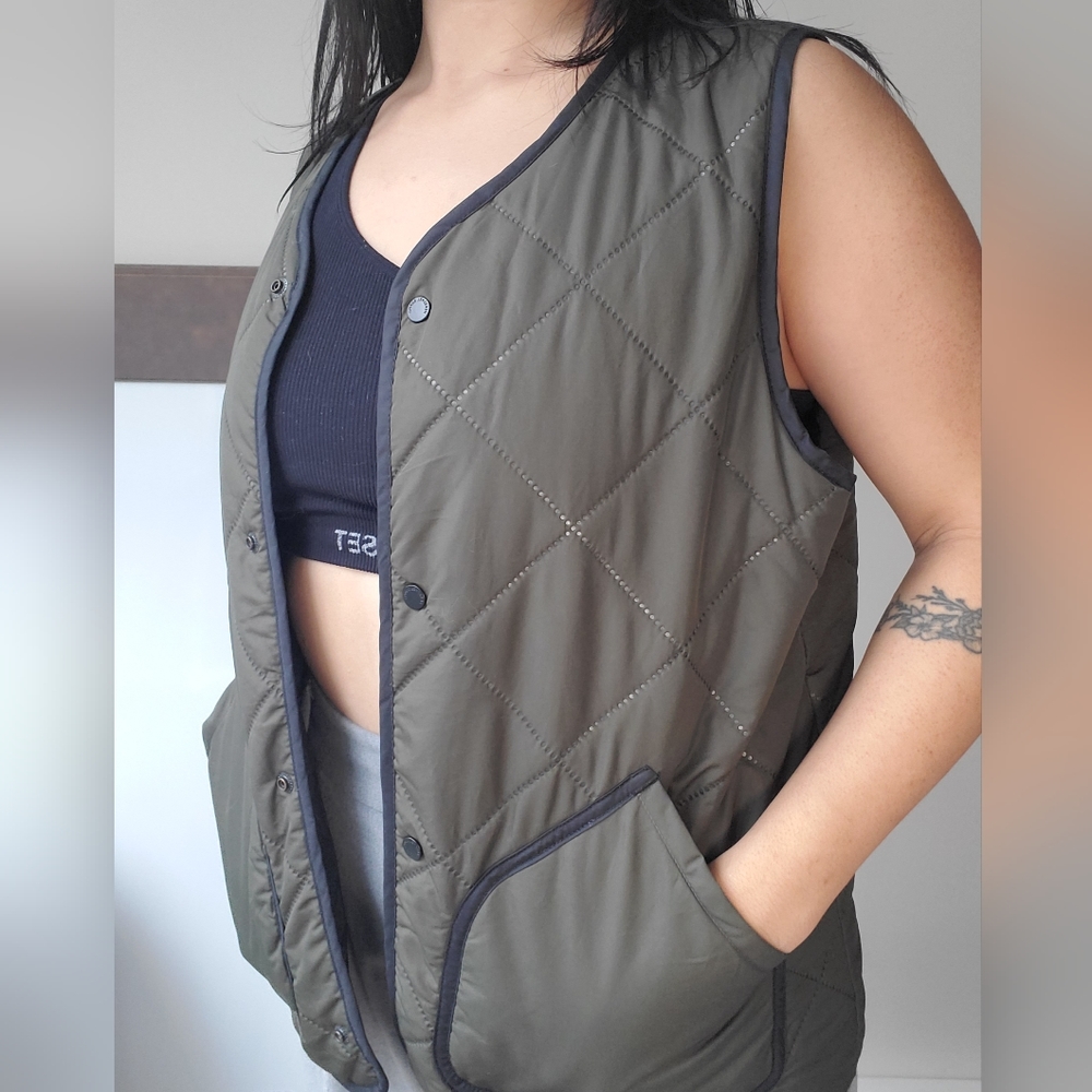 HERSCHEL Sonic Quilted Vest - Dark Olive (M)